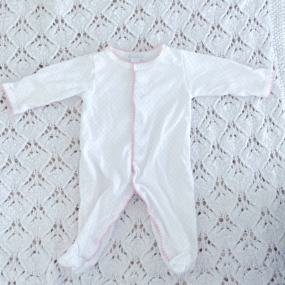 Sweet Kissy Kissy Newborn Footie. EUC